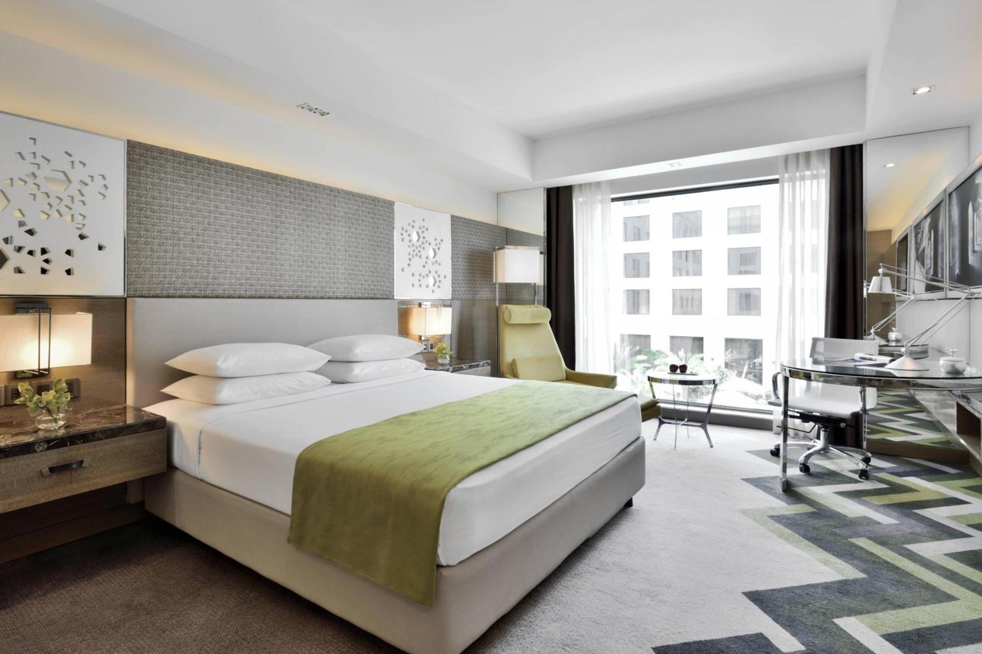 Отель Courtyard By Marriott Agra Экстерьер фото A room at the hotel